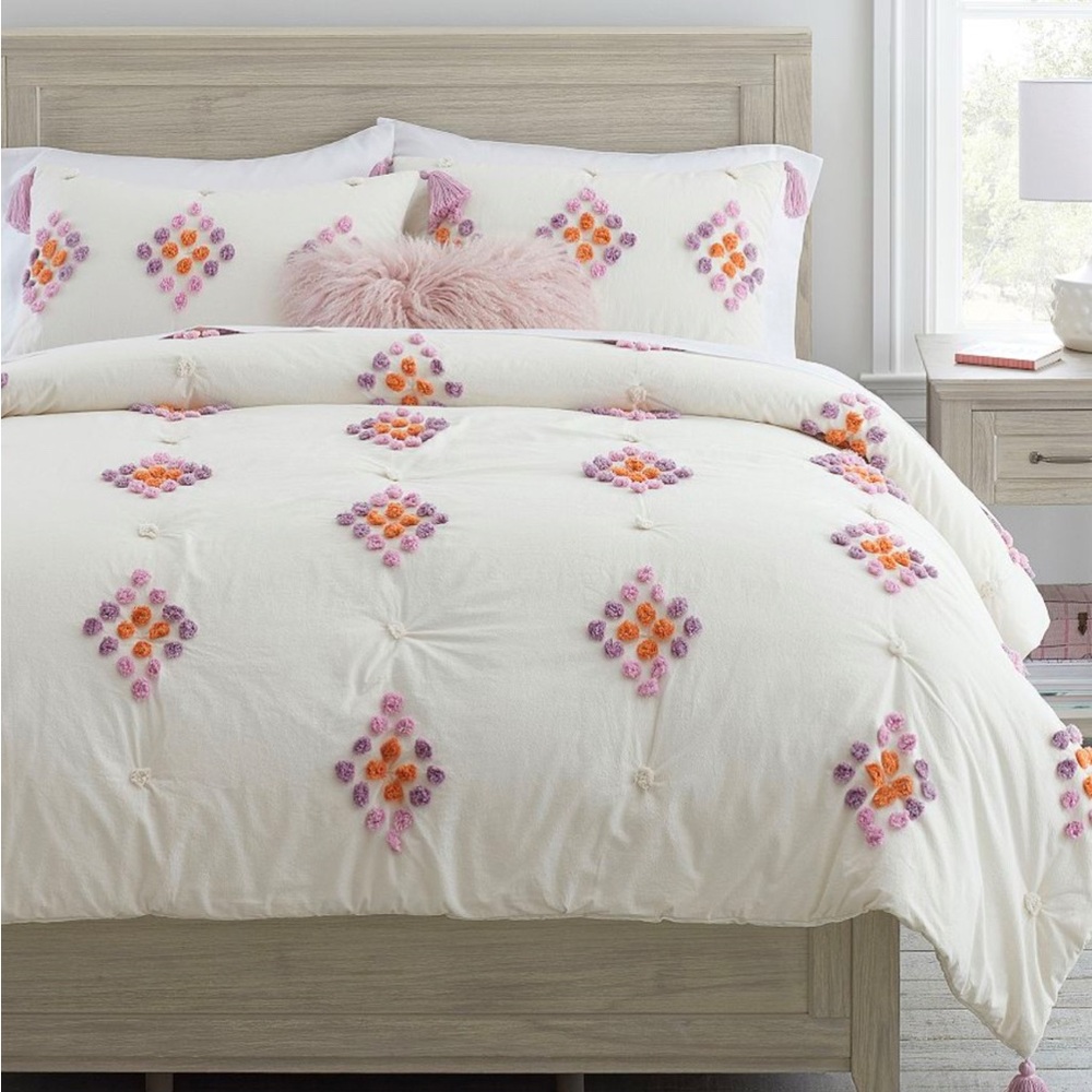 Pottery Barn Teen Luna Diamond Tufted Quilt Twin/Twin XL